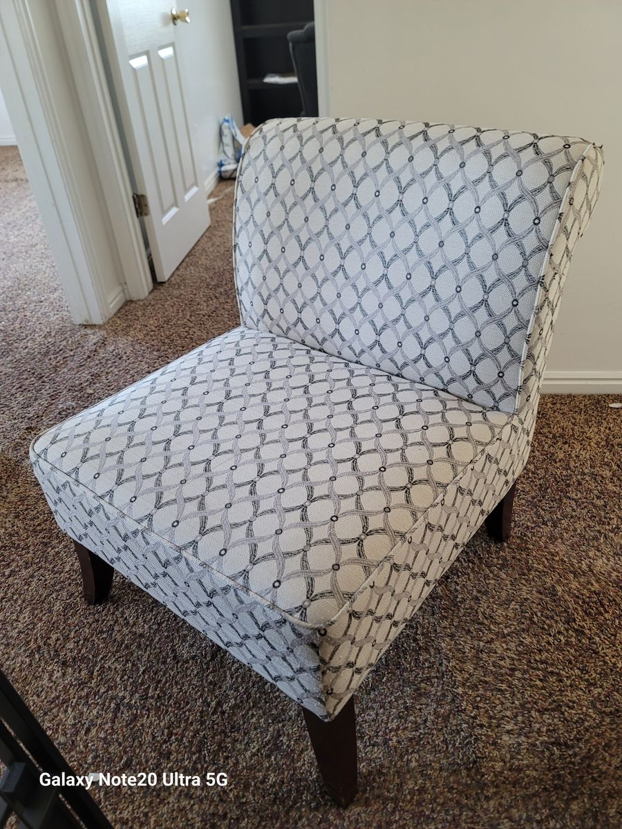 Sitting chair