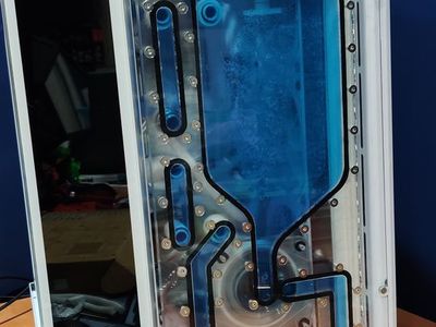 Hyte Y70 Distro Plate for custom pc water cooling