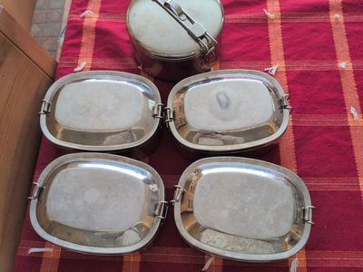 silver metal bento boxes