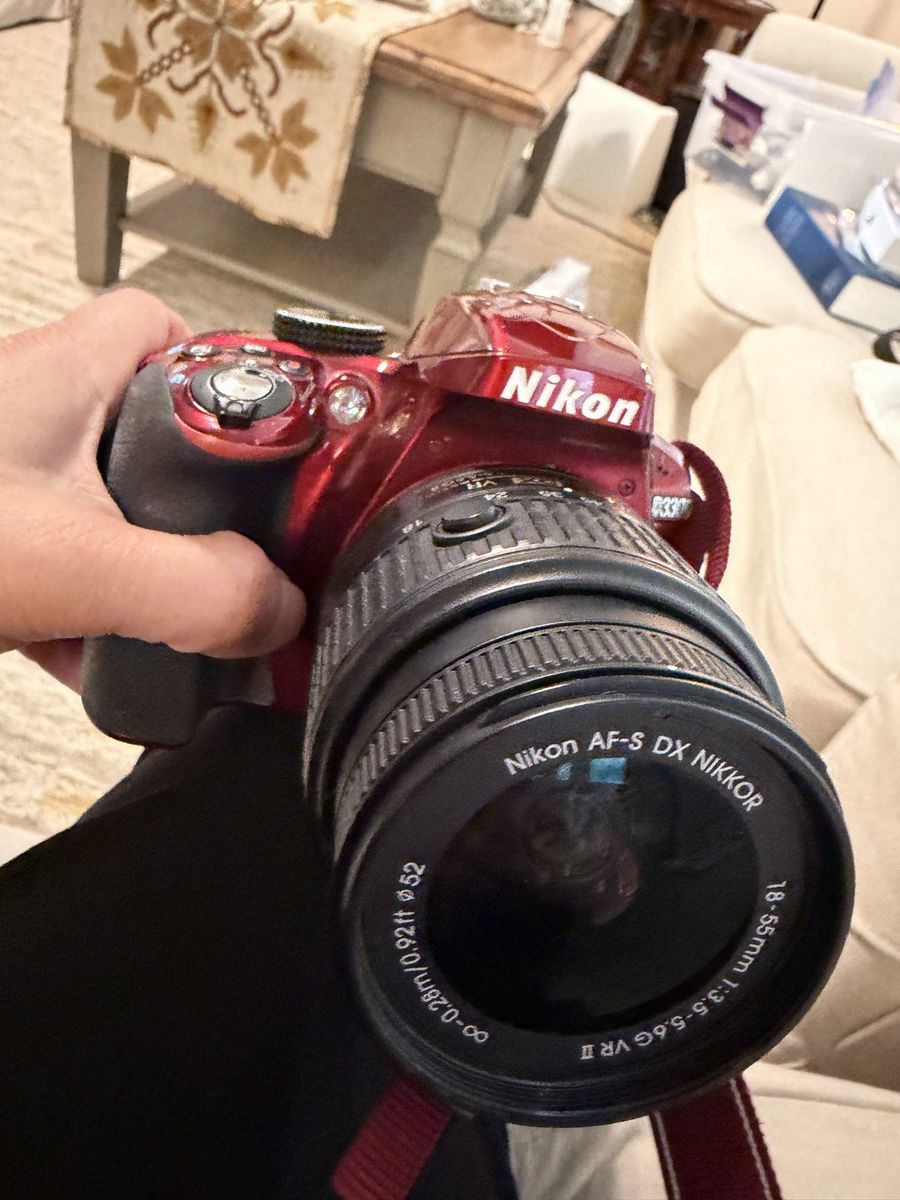 Nikon D3300 digital camera like new