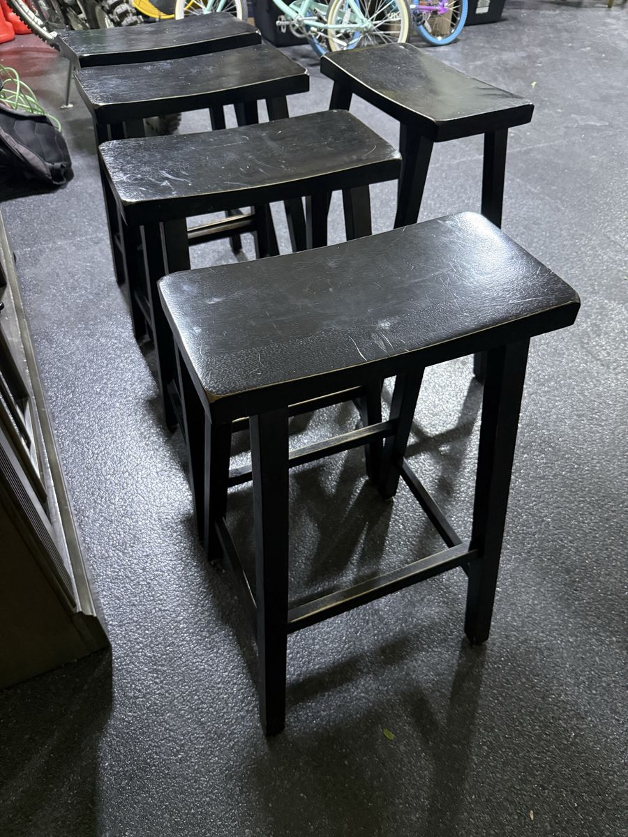 Main image 3