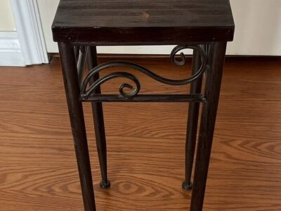 Dark Brown Metal Leg Wood Top Plant Stand.