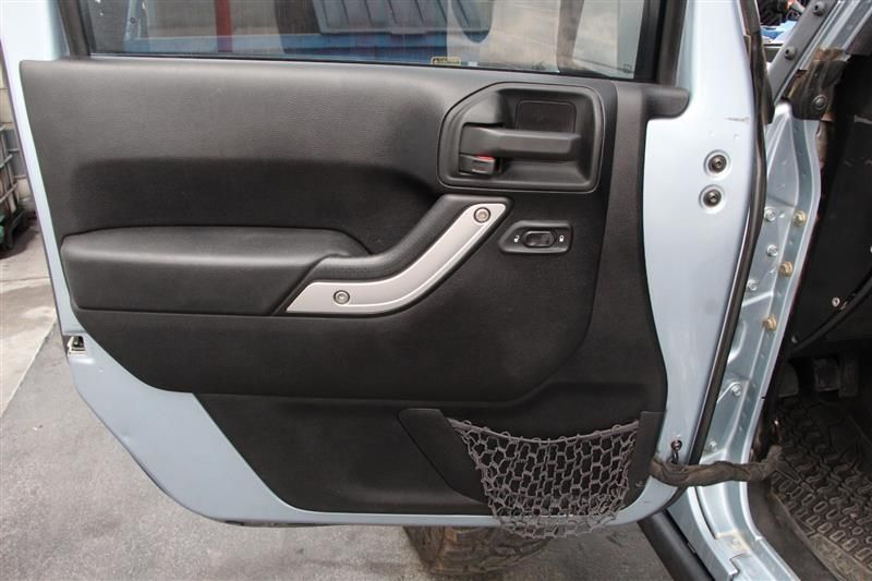 Main image 13