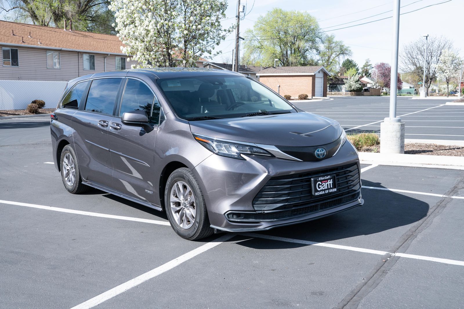 2021 Toyota Sienna LE 8-Passenger