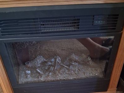 Electric Fireplace - Realistic Flame Effect & Supplemental Heat, Great Condition
