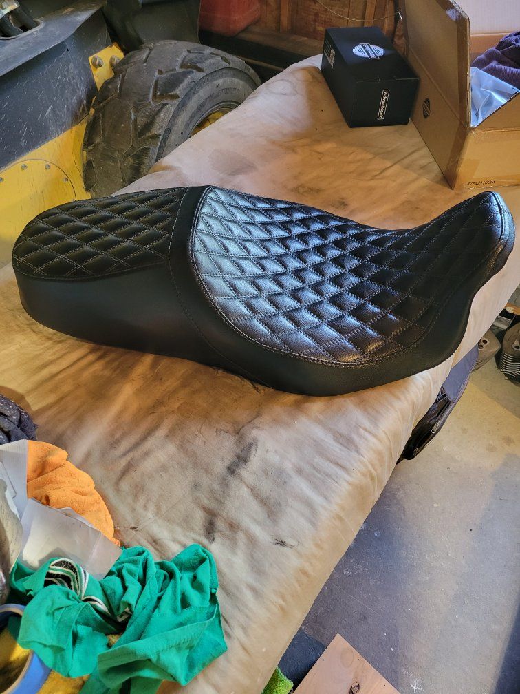 Harley Touring seat