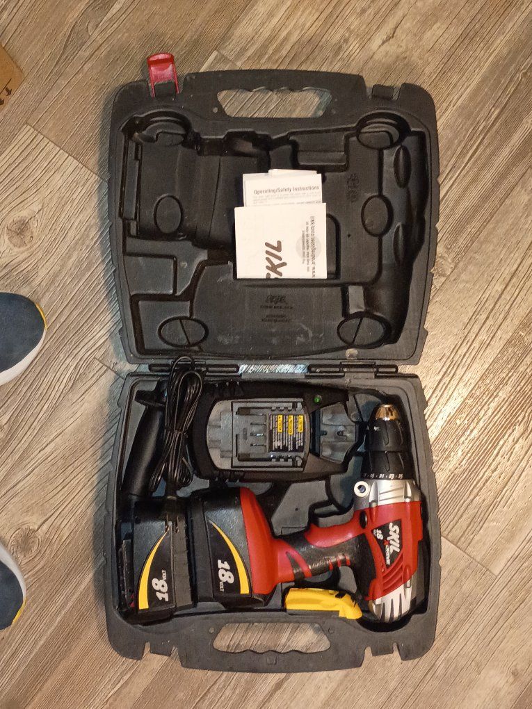 Skil 18V Cordless Drill, Laser Level Kit, two batteries and charger