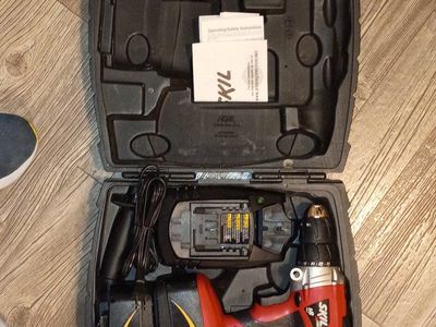 Skil 18V Cordless Drill, Laser Level Kit, two batteries and charger