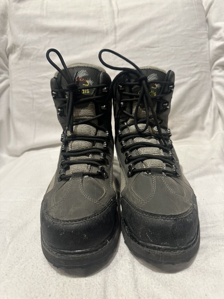 Caddis Men’s Size 9 Gray/Beige Fishing Boots