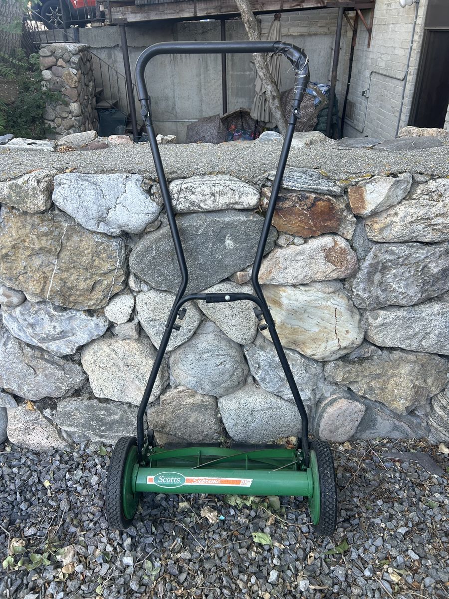 Scott 18" Push Mower