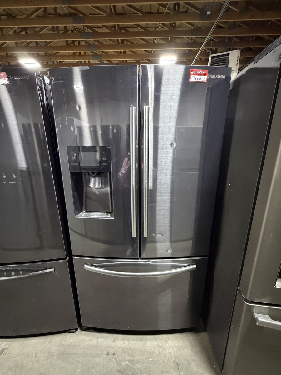 NICE SAMSUNG BLACK STAINLESS FRENCH DOOR FRIDGE