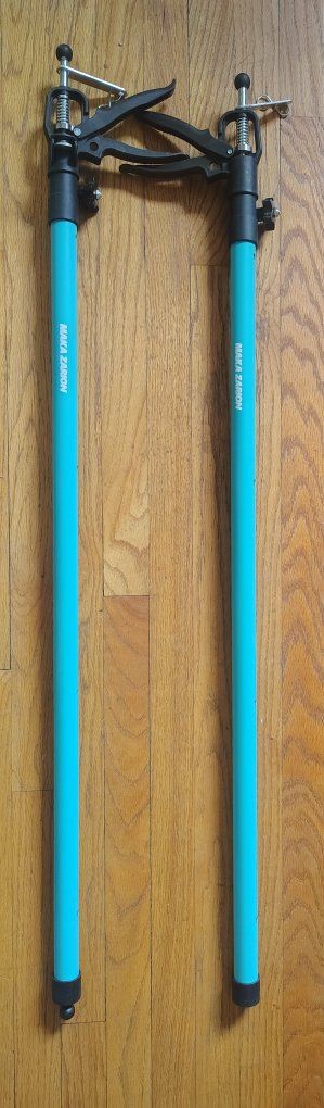 MAKA ZARION 2-Piece Adjustable Support Pole Set (45.7 to 114.2 inches) READ