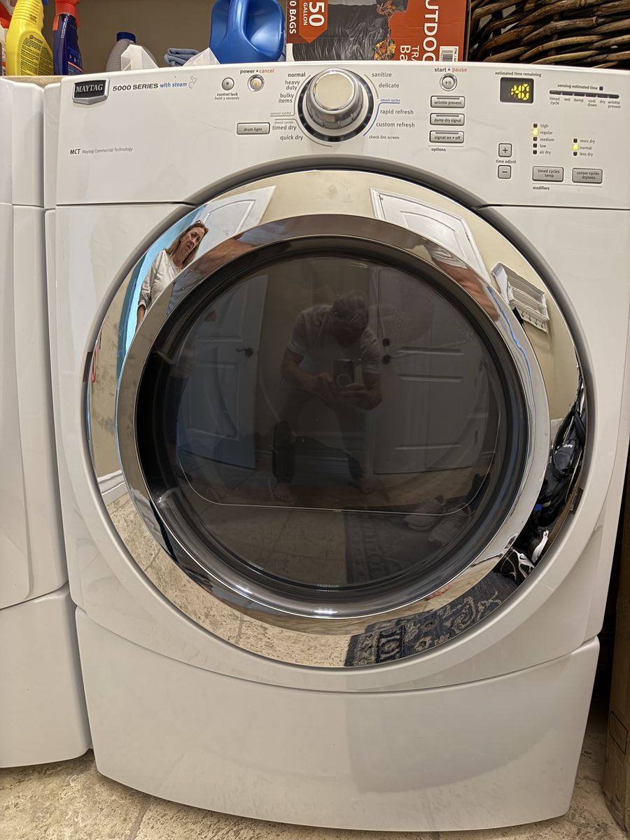Maytag 4000 Series Washer and 5000 Series Dryer w/ Steam Set  - Electric
