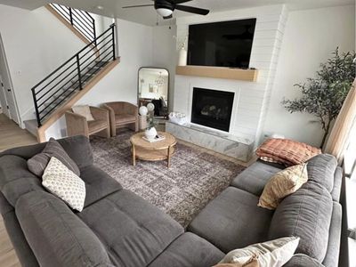 Couch / Sofa (3 piece)