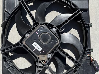 Radiator Fan 2014 Jeep Wrangler - used