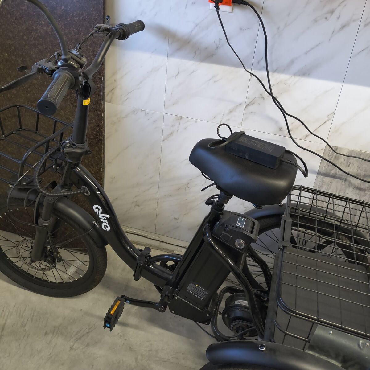 adult electric tricycle
