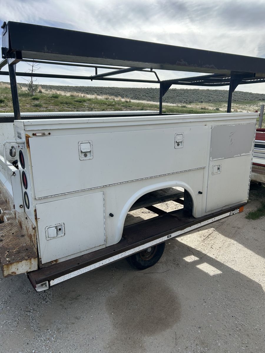 Service bed / service box