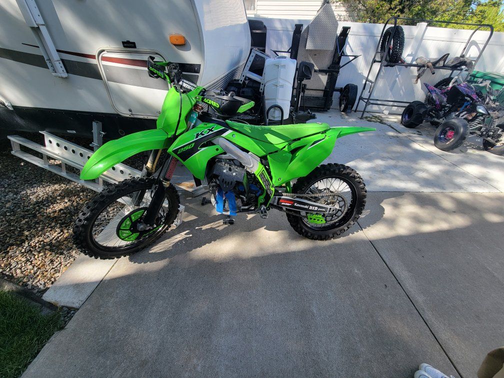 KX 250 race ready
