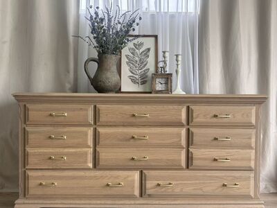 Large Solid Oak 9 Drawer Dresser