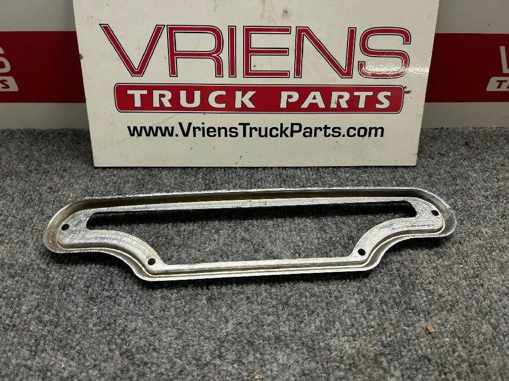 68239 DASH INSTRUMENT BEZEL COVER