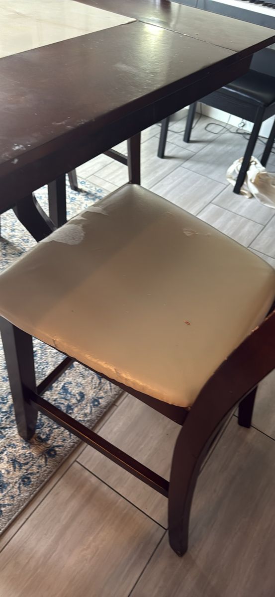 Main image 3