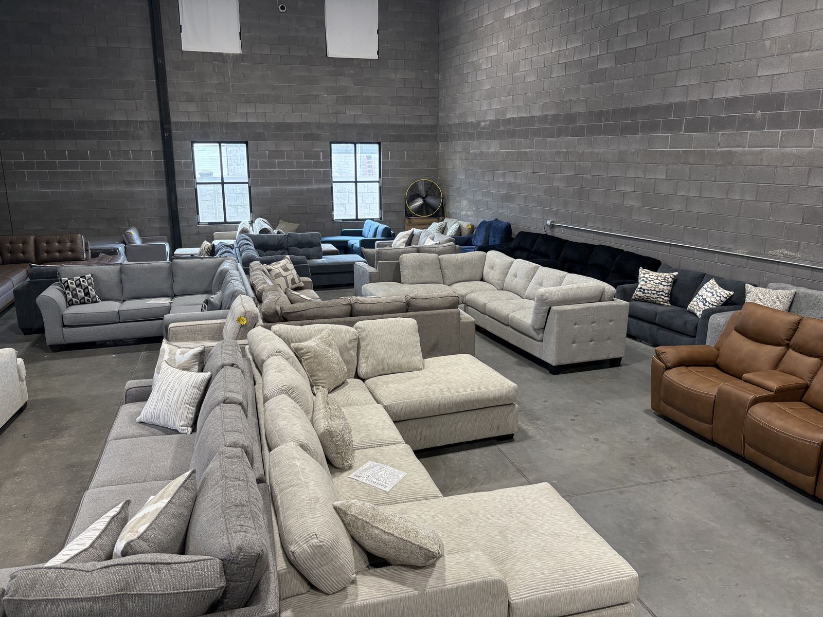 OVERSTOCK COUCH WAREHOUSE