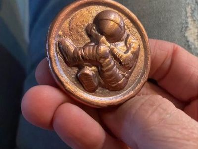 Hand poured copper .999 fine copper round space man mood boy 2+ oz