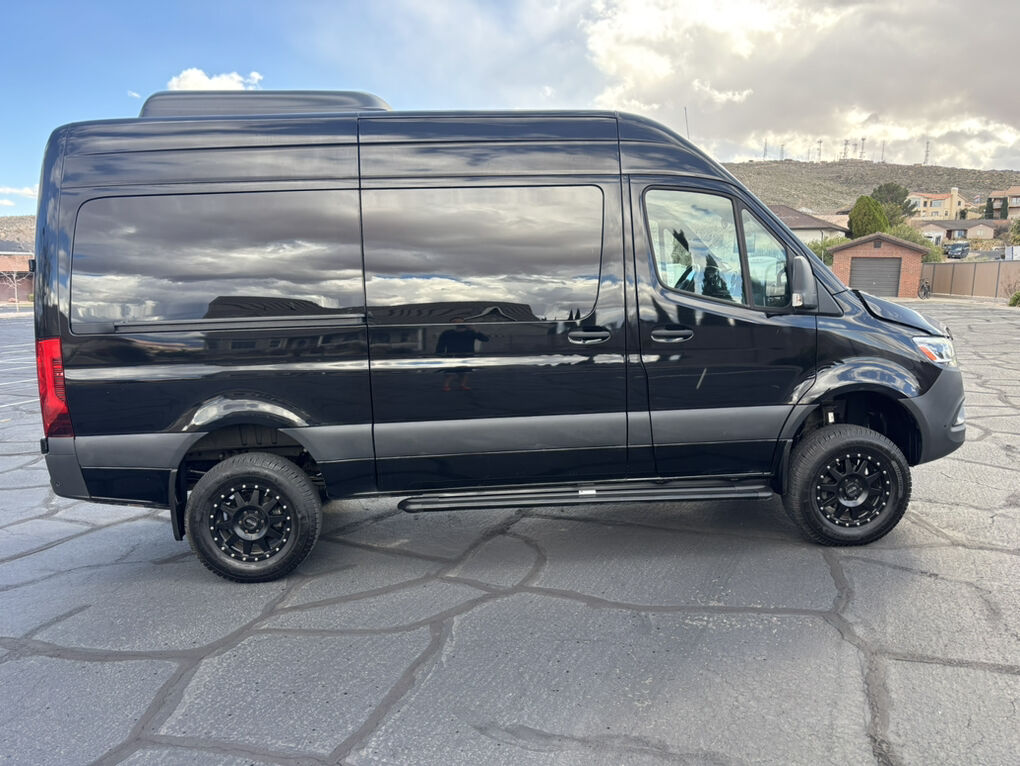 2024 Mercedes-Benz Sprinter 2500