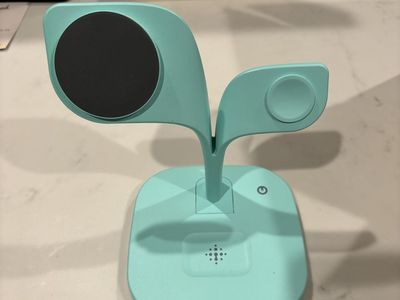 Phone charging station