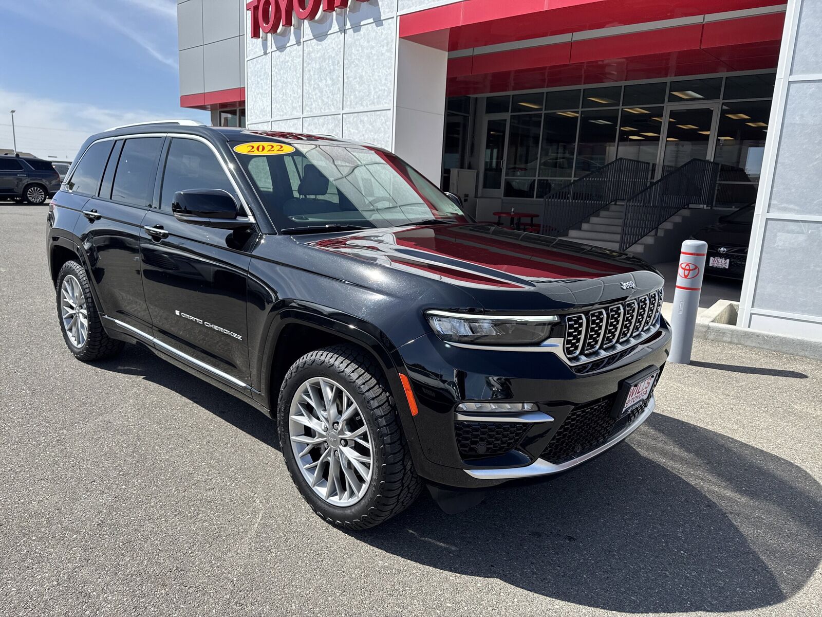 2022 Jeep Grand Cherokee Summit