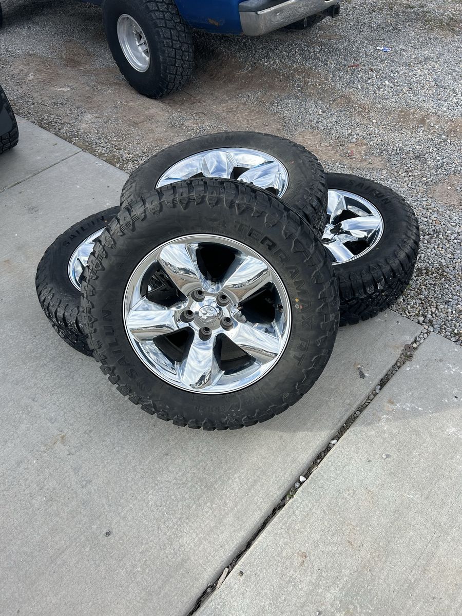 5x5.5 wheels BRAND NEW TIRES