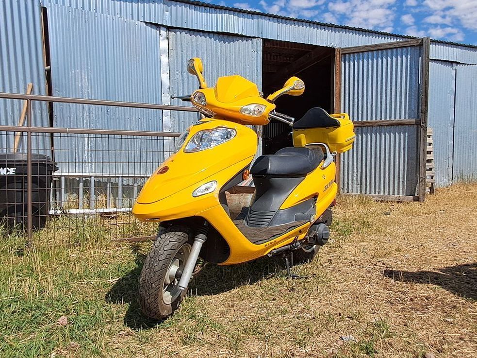 Main image 1