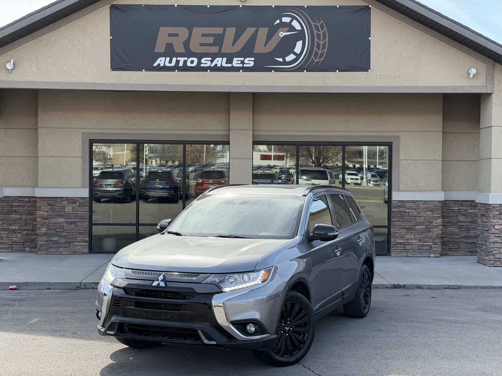 2020 Mitsubishi Outlander LE