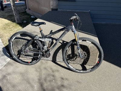 Ellsworth Evolve Full Suspension Mountain Bike - FOX Racing Shox, SRAM Wheels