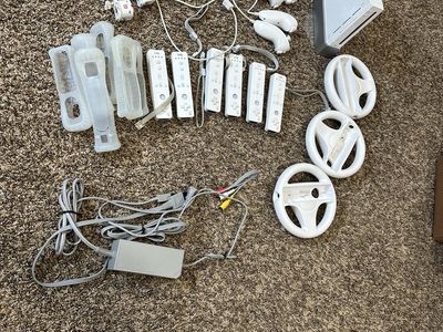 Wii & Accessories