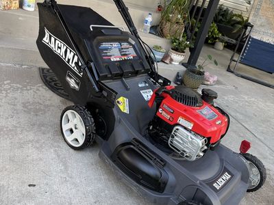 Self-propelled lawnmower