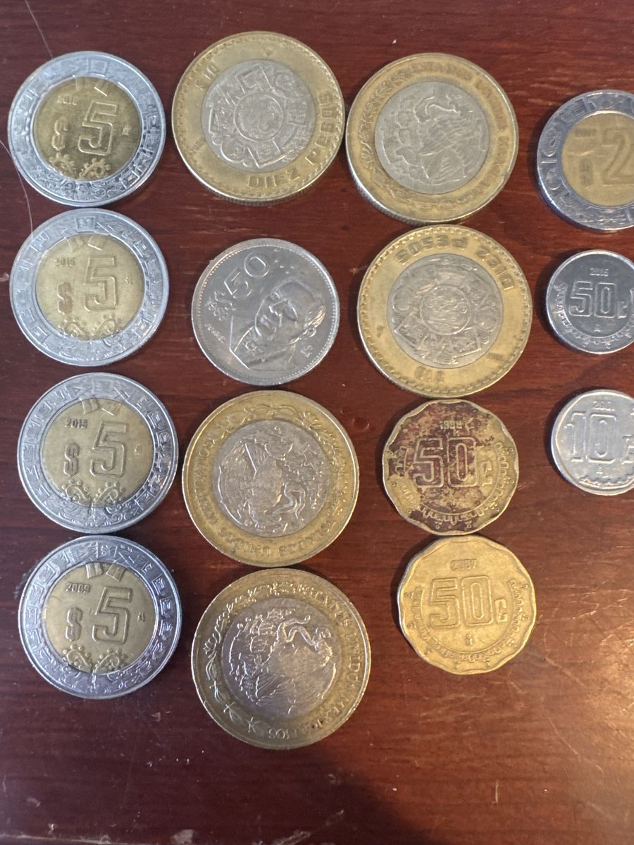 Lot of 17 Mexican Coins - Vintage 1988 $50 Benito