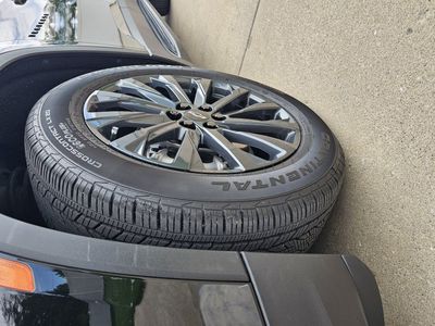 20" continental tired with rims