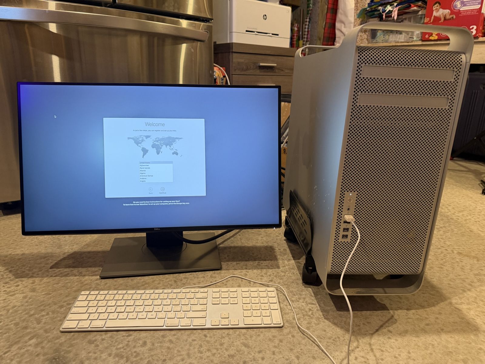Apple Mac Pro 5,1 - Intel Xeon 12 Core - 24GB Mem