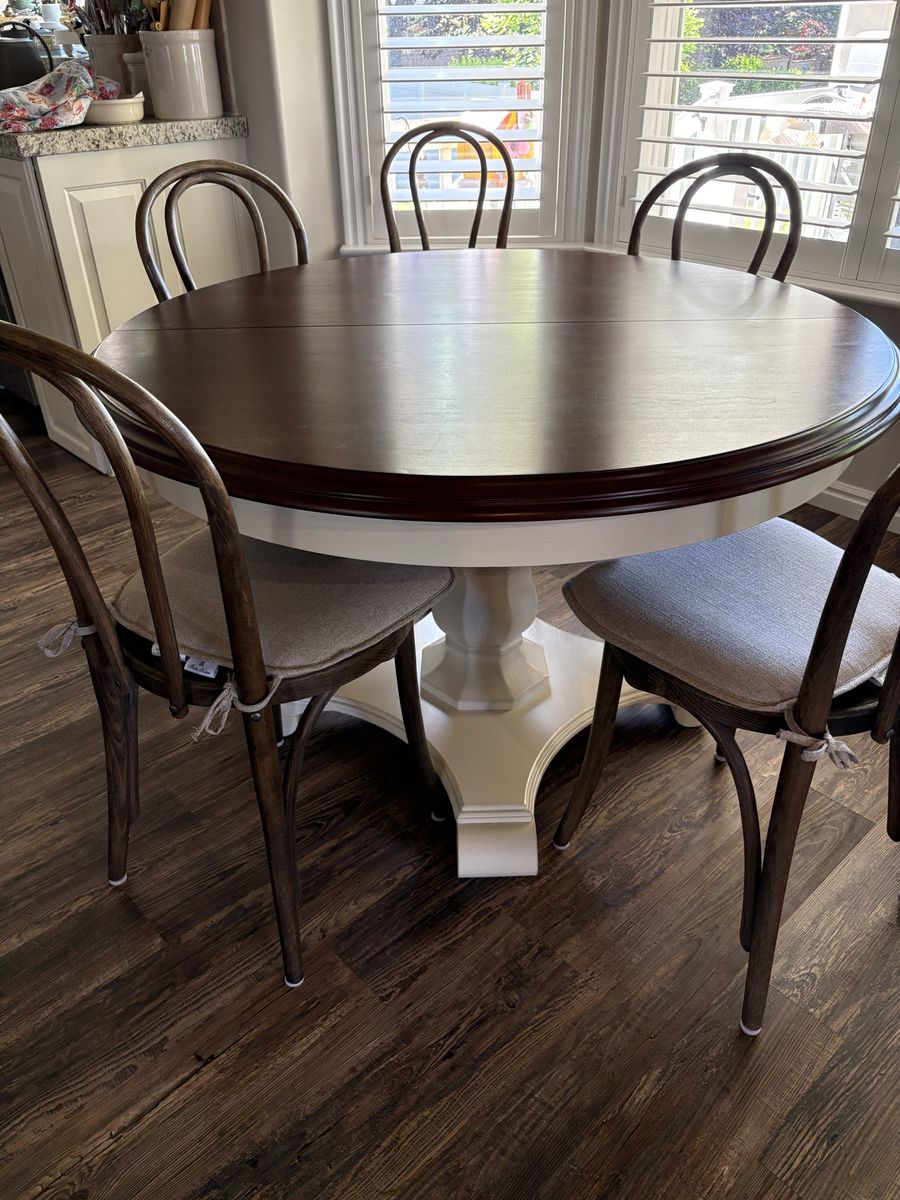 WOOD DINING CHAIRS AND BARSTOOLS