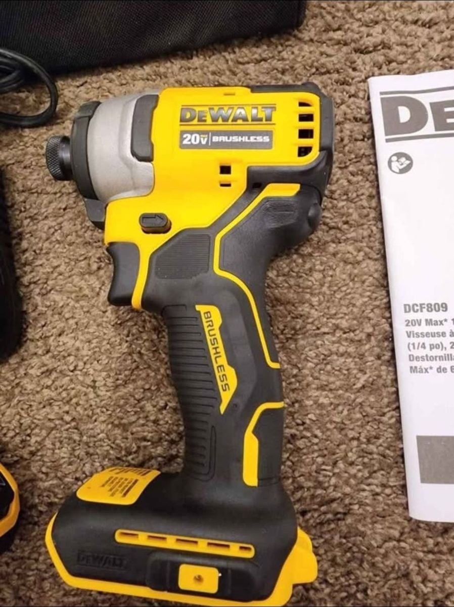 New Dewalt Atomic 20V MAX 1/4in. Impact