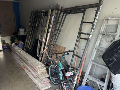 Large Scaffolding Frames & planks