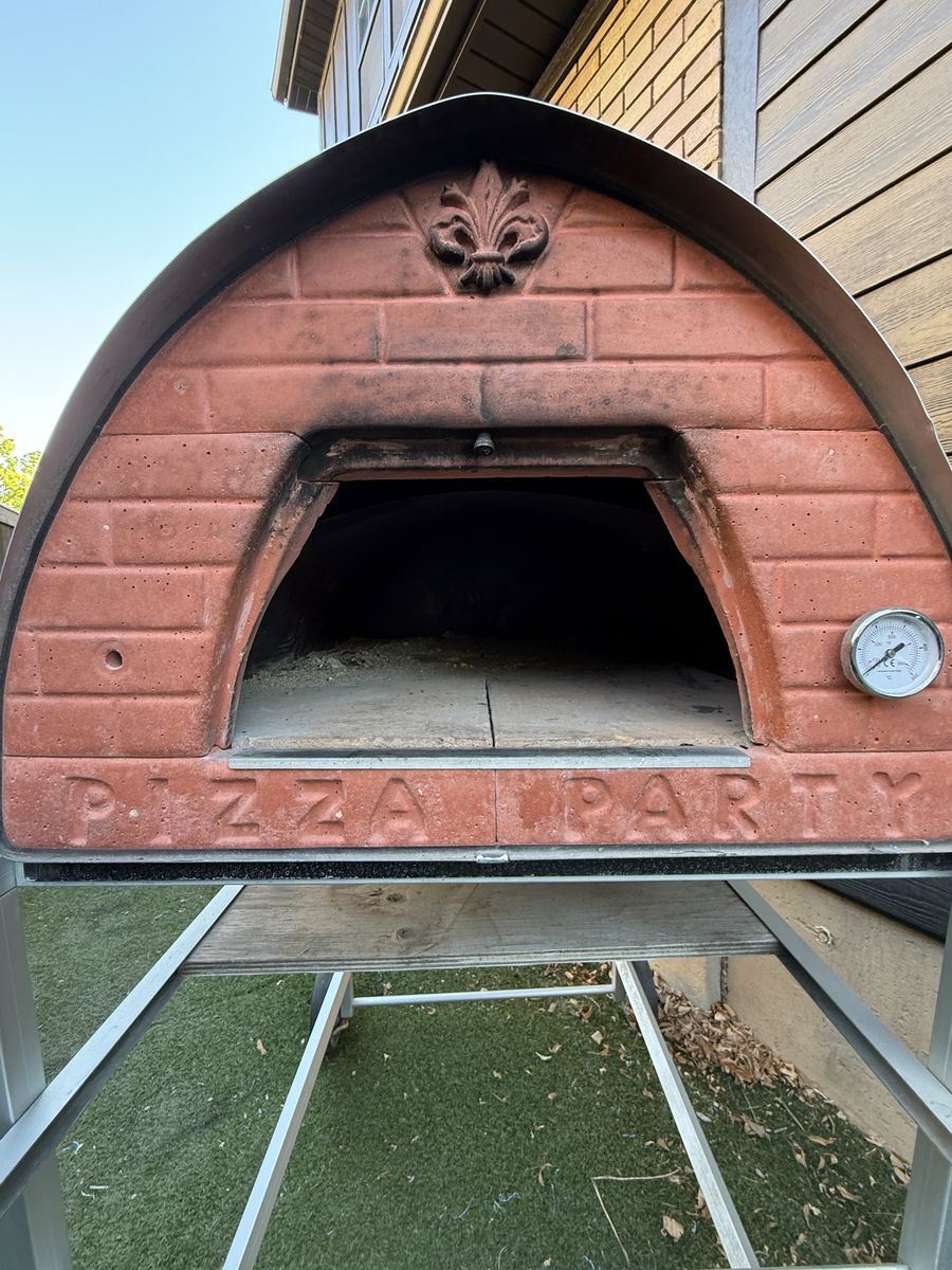 Main image 4