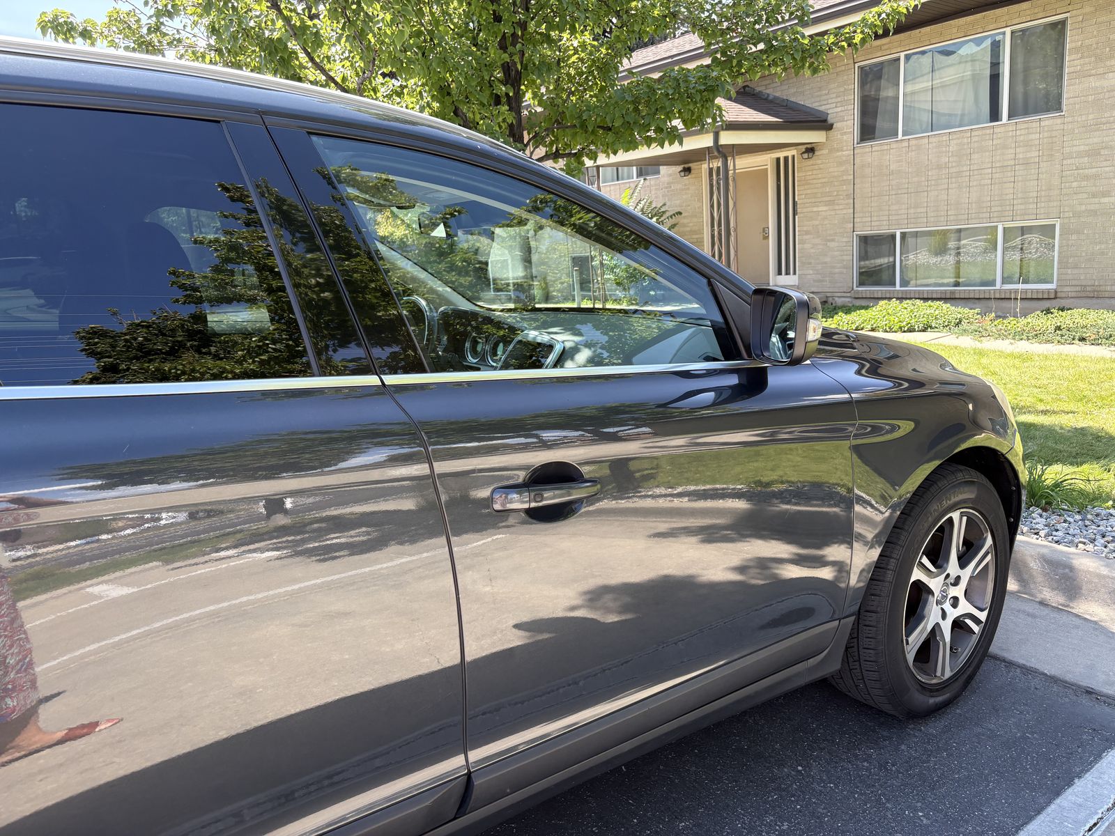 2013 Volvo XC60 T6 R-Design Platinum