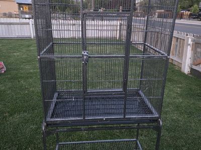 Large Black Metal Bird Cage with Stand & Wheels, Parrot/Cockatiel Aviary