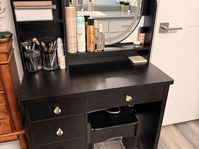 Lighted Vanity Desk w/ Stool