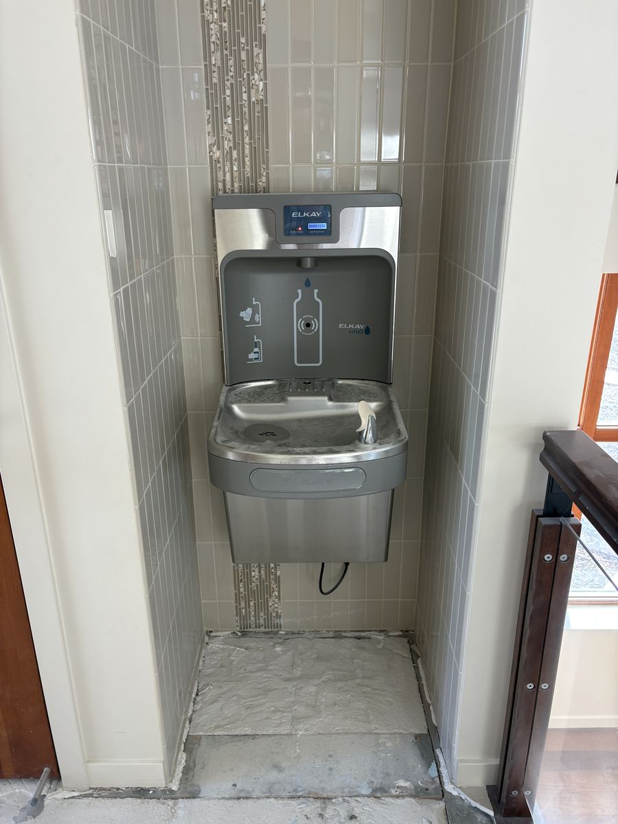 Water Fountain Elkhart ez H2O