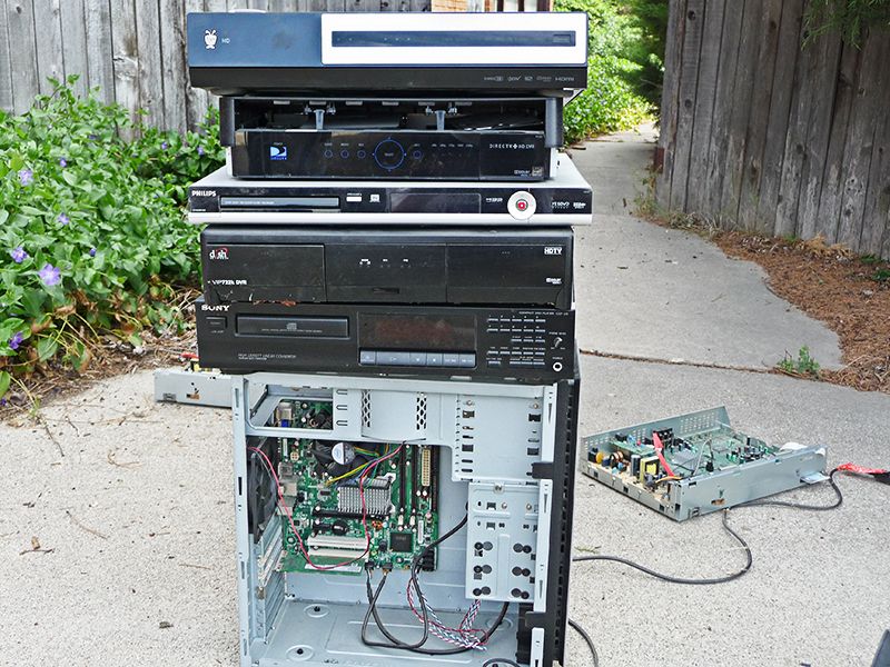 Small Stack O' Junk DVR's and Related