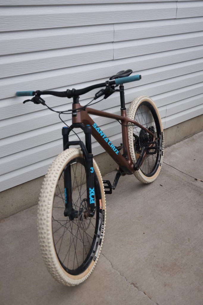 Santa Cruz Chameleon Mountain Bike - Carbon Frame, Large, 29" Wheels