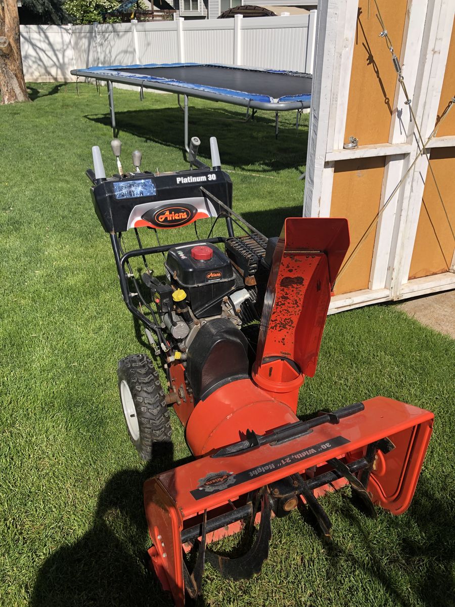 Ariens Platinum 30" 2-stage snowblower, $900